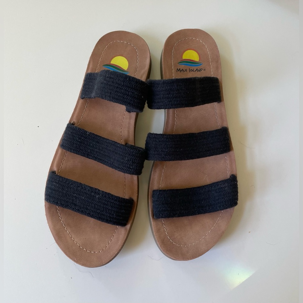 Maui Island sandals size 8
